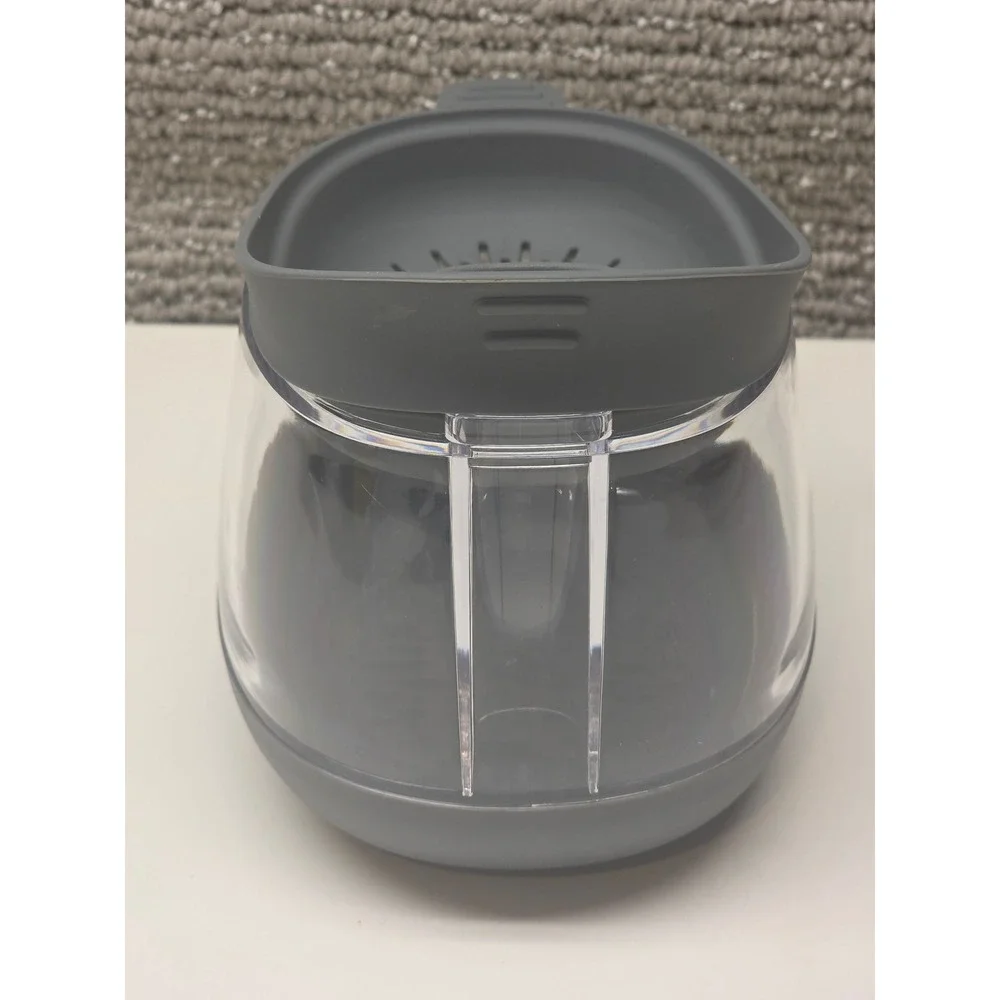 Tovolo Fat Separator Gravy Strainer Grey‎ Silicone Lid Clear Plastic 5 Inch